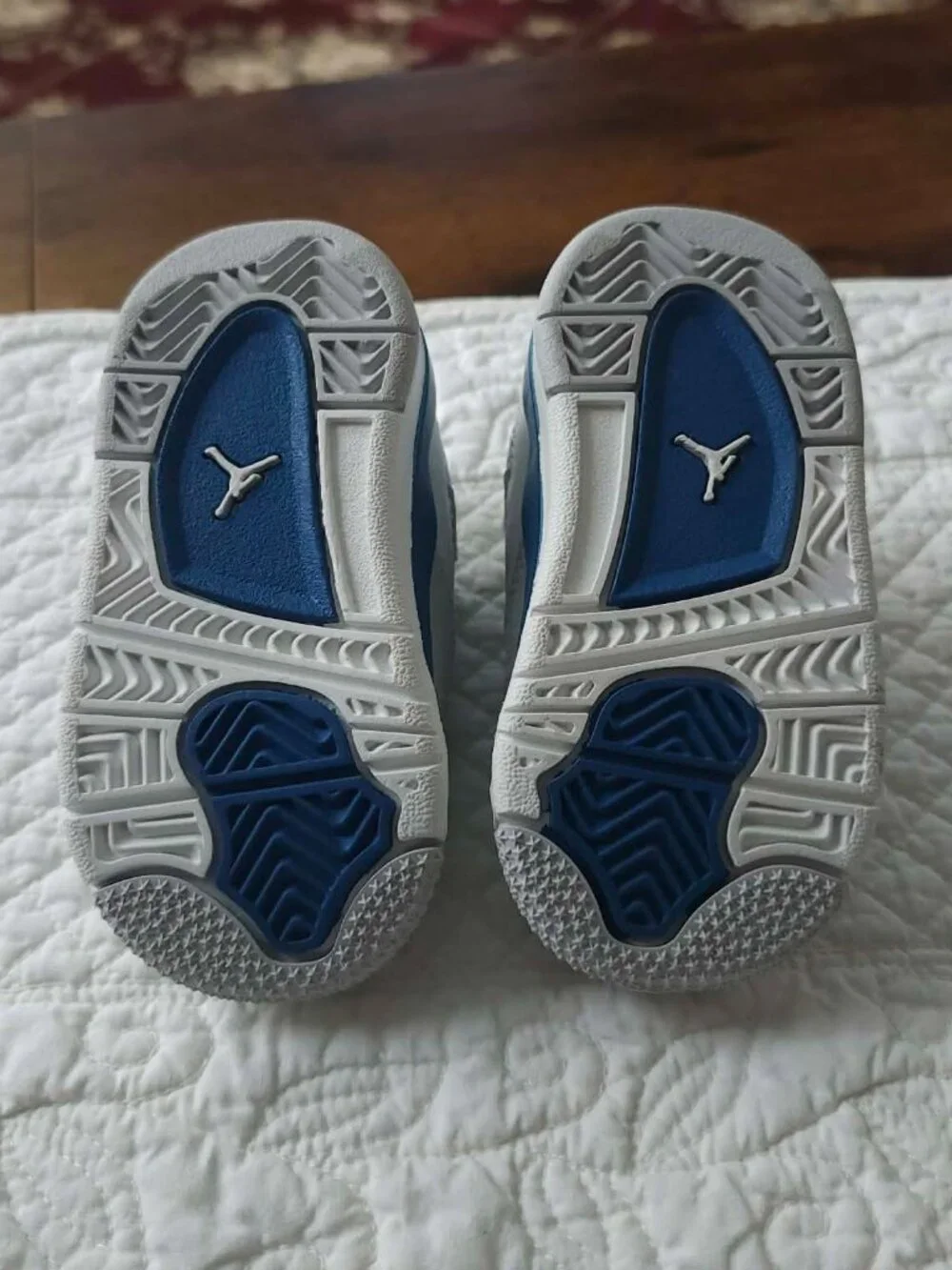Baby Jordan 4 Retro Military Blue White Toddler Size 4C - Picture 3 of 8